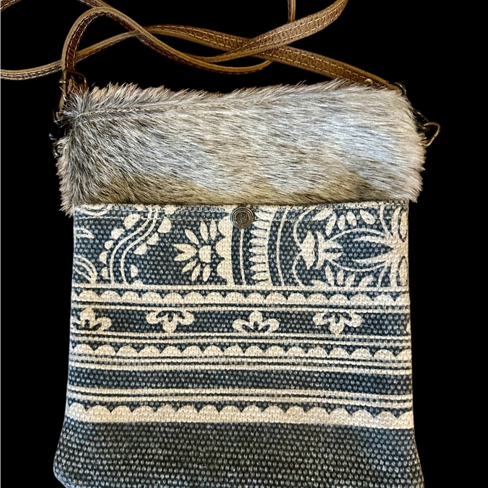 Myra Crossbody Bag